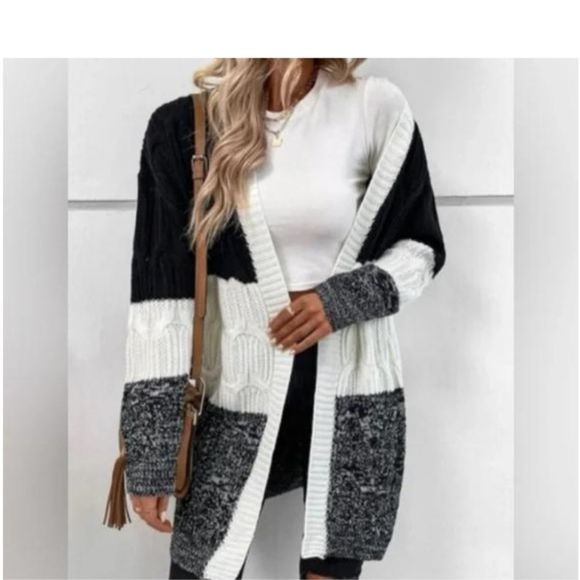 BEAUTIFUL Black and White Colorblock Knee Length Cardigan - Picture 2 of 6